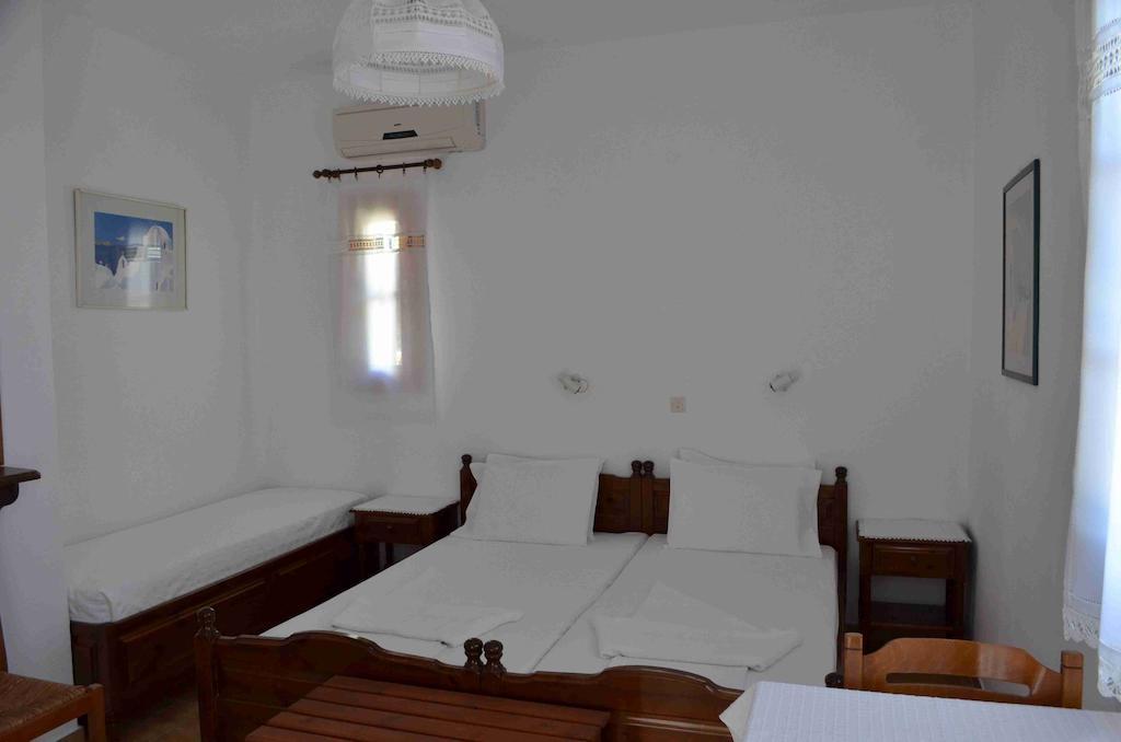 Casper'S Studios Piso Livadi Rom bilde